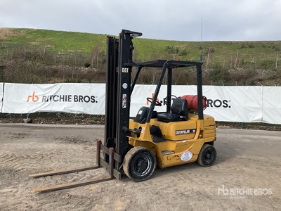 Cat GP25 2300 kg Forklift