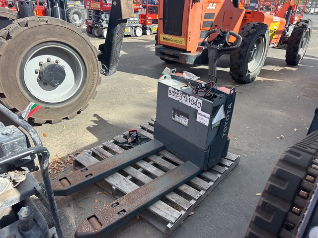 Toyota 8HBW23 4500 lb Electric Pallet Jack (Inoperable)