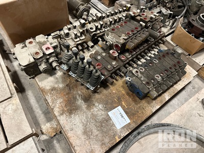 Quantity of Hydraulic control valves Hydraulic Parts