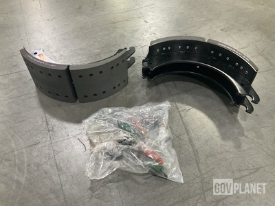 (274) Meritor KSR4034715QP Brake Shoe Sets