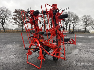 2022 Kuhn GF10803 Hay Tedder