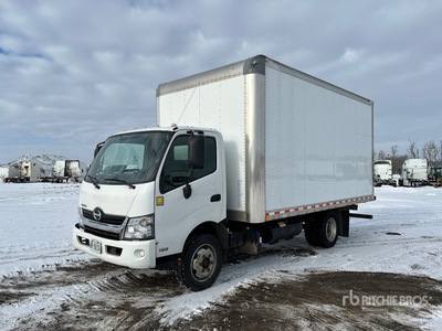 2020 Hino 195 4x2 Camion fourgon
