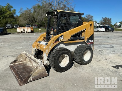 2004 Cat 236B Minicargadora