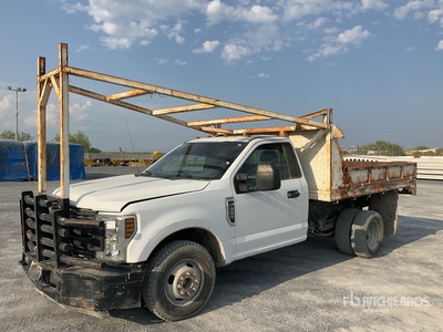 2019 Ford F-350 4x2 Camion con Plataforma / 平台トラック