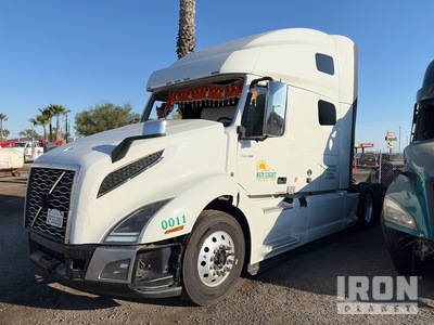 2022 Volvo VNL760 6x4 3- Achs Sattelzugmaschine mit Schlafkabine (Inoperable)