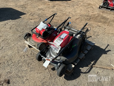 (1) Craftsman 11A-A2T2793 Lawn Mower & (1) Honda HRN 216 Lawn Mower