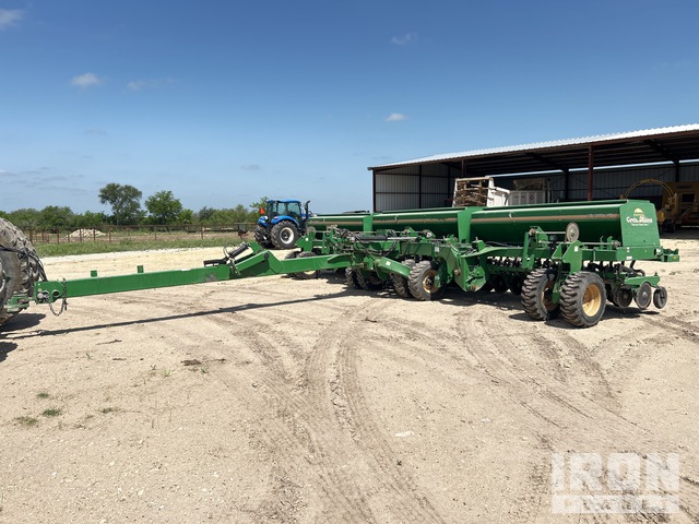 2015 Great Plains 3S-3000HD-4875 30 ft Semi-Mount Seed Drill