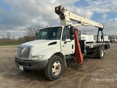 Terex BT3470 34000 lb Straight Boom on 2006 International 4200 4x2 Boom Truck