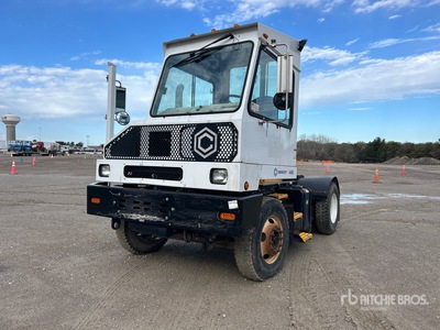 2019 Capacity 4x2 Spezial-Sattelzug