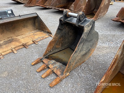 Cat 24 in 0.30 cyd Q/C Digging Excavator Bucket