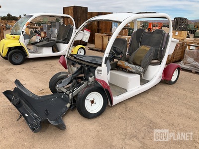 GEM E825 Utility Vehicle