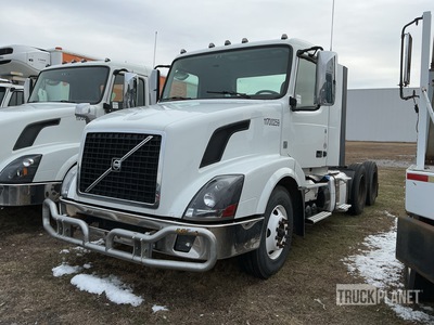 2017 Volvo VNL 6x4 T/A Day Cab Truck Tractor
