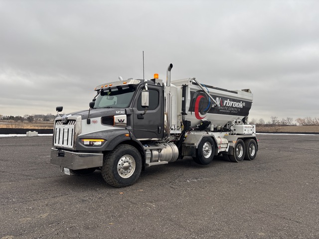 2025 Western Star 47X 8x4 Volumetric Mixer Truck