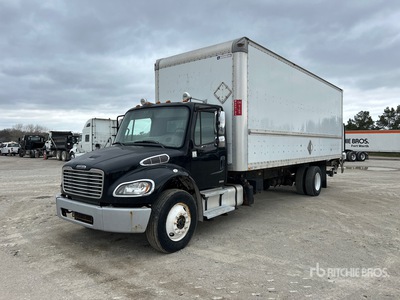 2012 Freightliner M2 106 4x2 Furgoneta caja cerrada