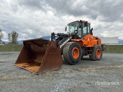 2019 Doosan DL220-5 Wheel Loader