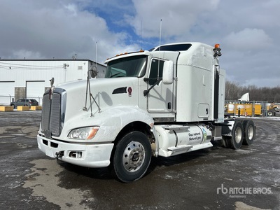 2014 Kenworth T660 CNG 6x4 Tracteur Routier Couchette