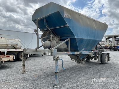 2013 CT Manufacturing FAS/39 S/A Cement Silo Trailer