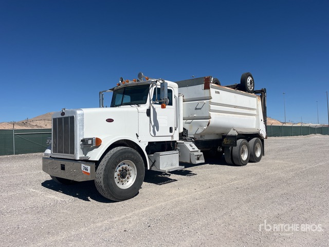2005 Peterbilt 357 8x4 T/A Dump Truck