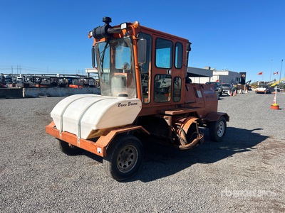 2016 Broce CR350 Barredora