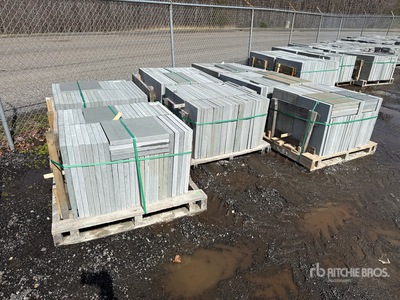 Quantity of (7) Pallets of Bluestone Landscaping Paver misc. lengths and widths حجر