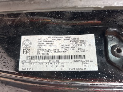 2019 Ford F-350 4x4 Extended Cab Service Truck