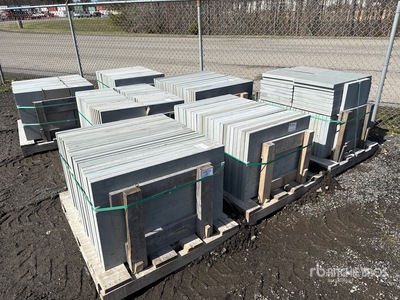 Quantity of (7) Pallets of Bluestone Landscaping Paver misc lengths n widths حجر