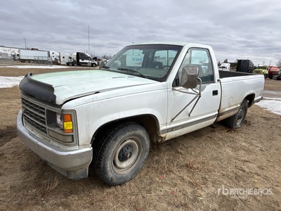 1992 Chevrolet 2500 4x2 Pickup (Inoperable)