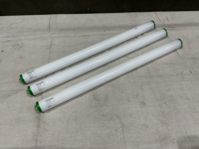 (39) Boxes of Philips F20T12/D Fluorescent Lamps