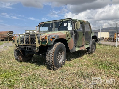2007 AM General M1097R1 HMMWV 4 Door Soft Top w/Truck Body