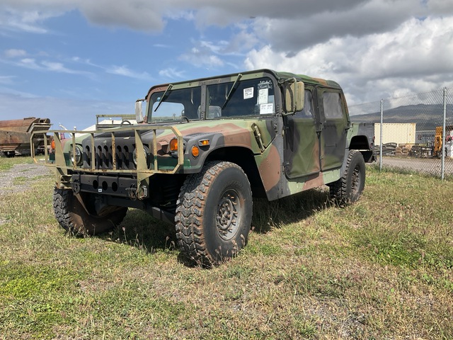 2007 AM General M1097R1 HMMWV 4 Door Soft Top w/Truck Body