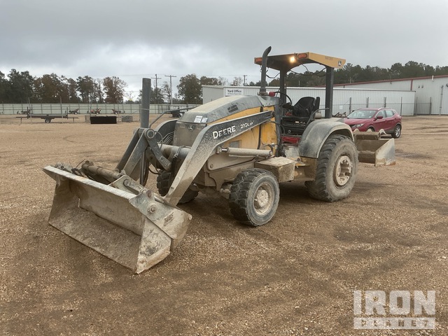 2017 John Deere 210L EP 4x4 Landscape Loader | Ritchie Bros. Auctioneers