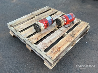 Quantity of (2) Hydraulic Cric