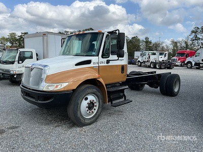 2011 International 4300 DuraStar 4x2 Cab & Chassis