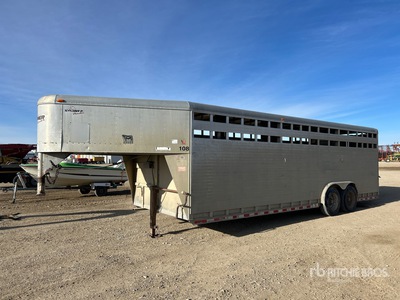 2001 Sooner 24 ft Aluminum Przyczepa do bydła