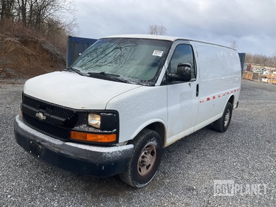 2009 Chevrolet Express 2500 Cargo Van