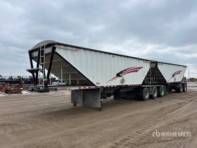 2014 Doepker Super B-Train Grain Trailer