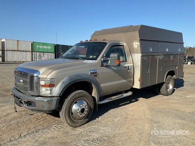 2008 Ford F-450 XLT 4x4 Utility Truck
