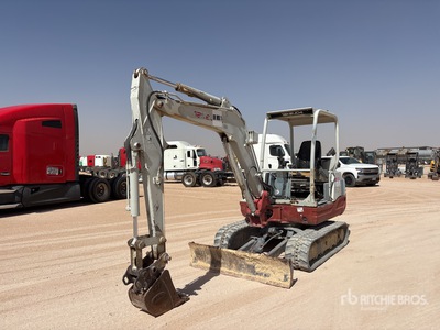 2014 Takeuchi TB235 Minikoparka