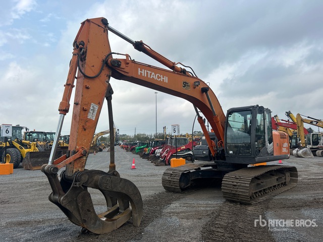 Hitachi ZX200LC3 Excavators transport quote to Murfreesboro, TN