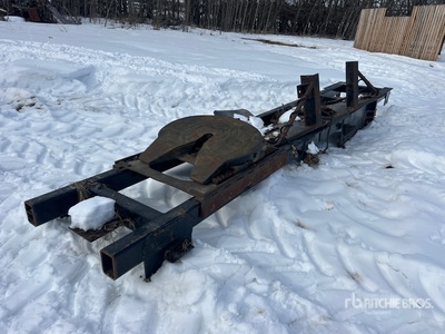 Truck Frame with Hitch بنود متنوعة - قطع المعدات