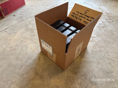 Quantity of (4) Motorola XPR5580 800/900 MHz Digital 30 Watt MOTOTRBO Truck Radios AAM28UMN9KA1AN Radios