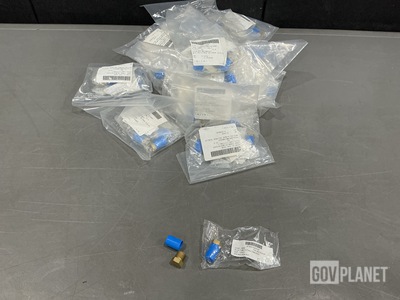 (17) Hydro Fitting MS21913V6P Threaded Tube Fitting Plugs