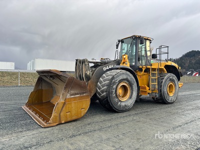 2015 John Deere 844K Pala cargadora