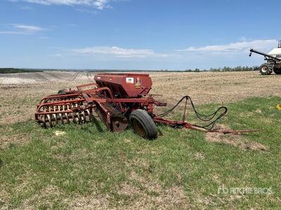 International 310 Diskall 18 ft Seed Drill