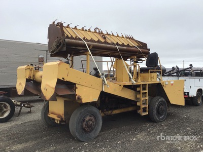 1986 W.H. Manufacturing WBHS Chip Spreader