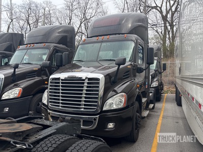 2018 Freightliner Cascadia 113 4x2 S/A Day Cab Truck Tractor (Inoperable)