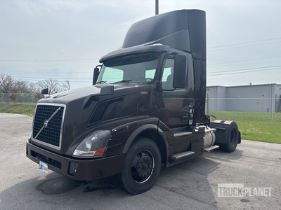 2016 Volvo VNL 4x2 2-Achs Sattelzugmaschine (Inoperable)