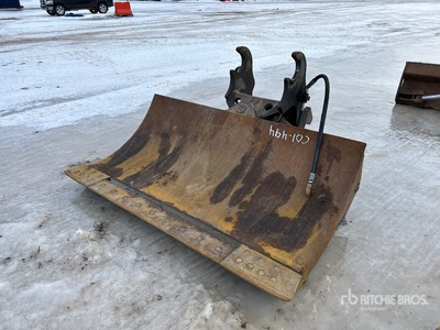 88 in Q/C Excavator Chuck Blade - Fits John Deere 250G