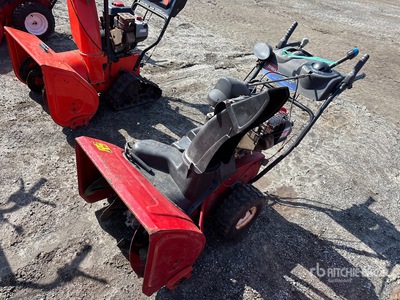 2010 Toro Power Max 826 OE 26 in Snow Blower