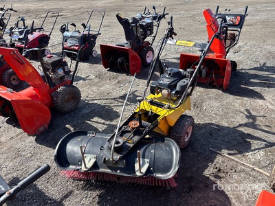 2015 SnowEx SS-4000 40 in Sidewalk Power Broom